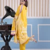 hoor_colorful_lawn_yellow