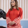 hoor_colorful_lawn_red